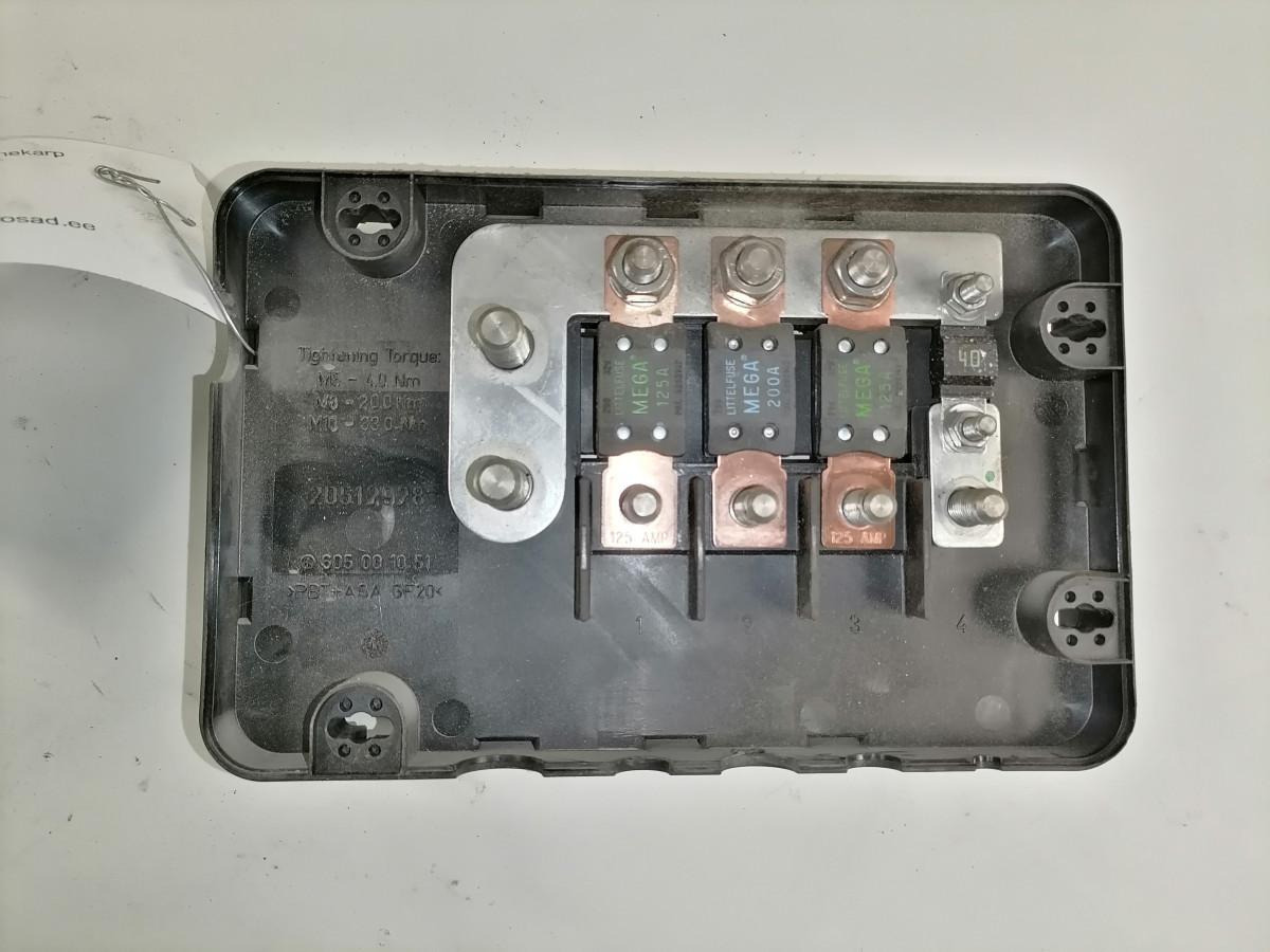 Volvo Fuse box 20512928 - Varovalka za Tovornjak: slika 4 Volvo Fuse box 20512928 - Varovalka za Tovornjak: slika 4