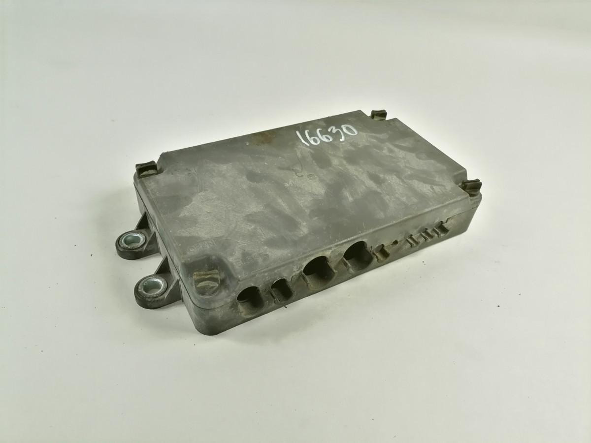 Volvo Fuse box 21717590 - Varovalka za Tovornjak: slika 4 Volvo Fuse box 21717590 - Varovalka za Tovornjak: slika 4