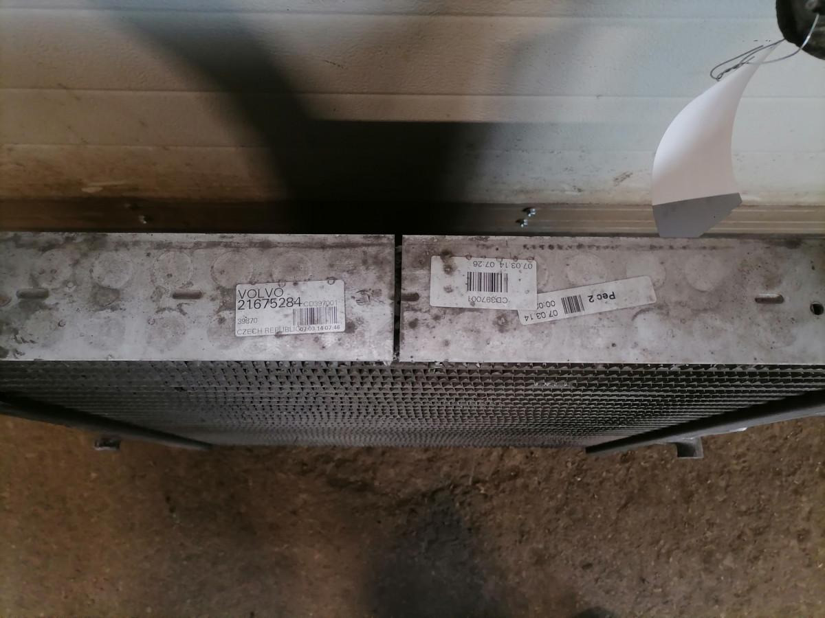 Volvo Intercooler radiator 21675284 - Vmesni hladilnik za Tovornjak: slika 3 Volvo Intercooler radiator 21675284 - Vmesni hladilnik za Tovornjak: slika 3