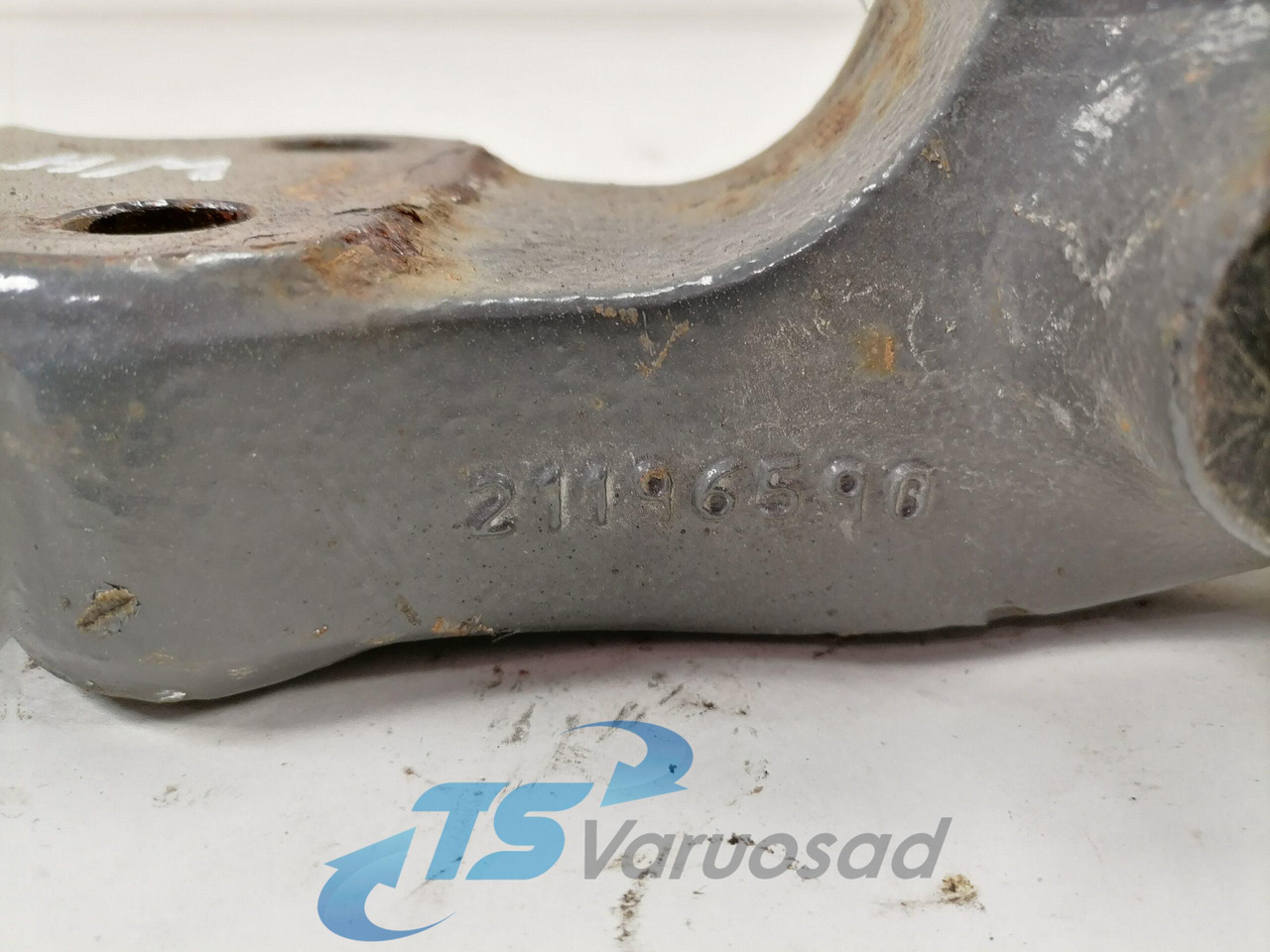 Volvo Kabiini kandur, tagumine 21196590 - Vzmetenje kabine za Tovornjak: slika 3 Volvo Kabiini kandur, tagumine 21196590 - Vzmetenje kabine za Tovornjak: slika 3