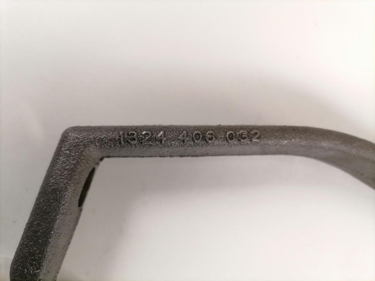 Volvo Käiguvahetus kahvel 1324406032 - Menjalnik in deli za Tovornjak: slika 4 Volvo Käiguvahetus kahvel 1324406032 - Menjalnik in deli za Tovornjak: slika 4