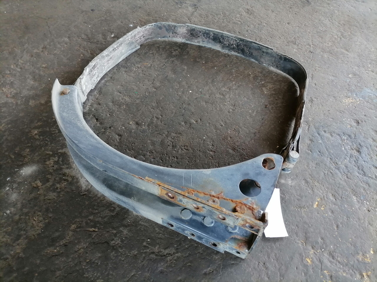 Volvo Kütusepaagi kandur, Volvo 20526488 - Rezervoar za gorivo za Tovornjak: slika 2 Volvo Kütusepaagi kandur, Volvo 20526488 - Rezervoar za gorivo za Tovornjak: slika 2