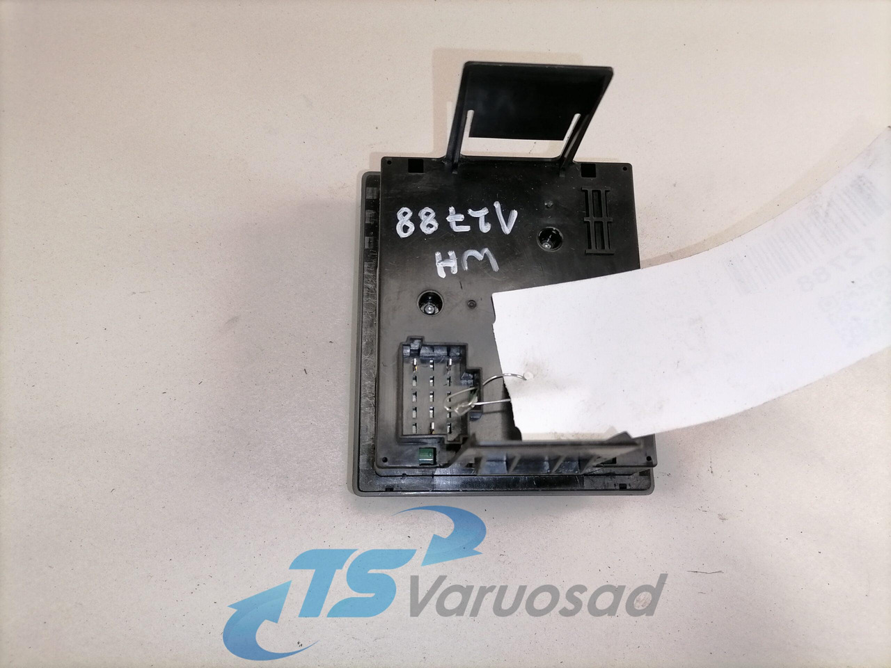 Volvo Lüliti, salongi valgustus 22049578 - Kabina za Tovornjak: slika 2 Volvo Lüliti, salongi valgustus 22049578 - Kabina za Tovornjak: slika 2