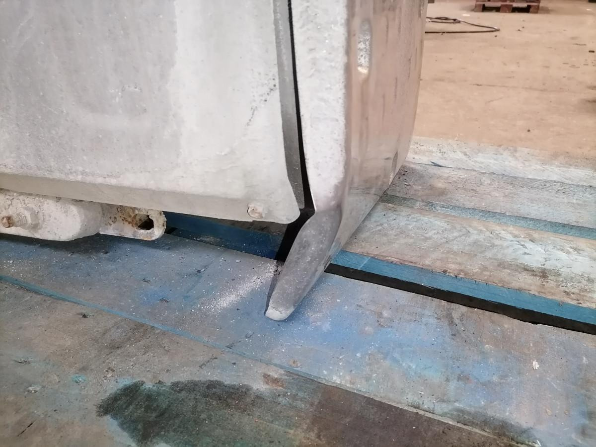 Volvo Muffler 20894953 - Dušilec za Tovornjak: slika 4 Volvo Muffler 20894953 - Dušilec za Tovornjak: slika 4