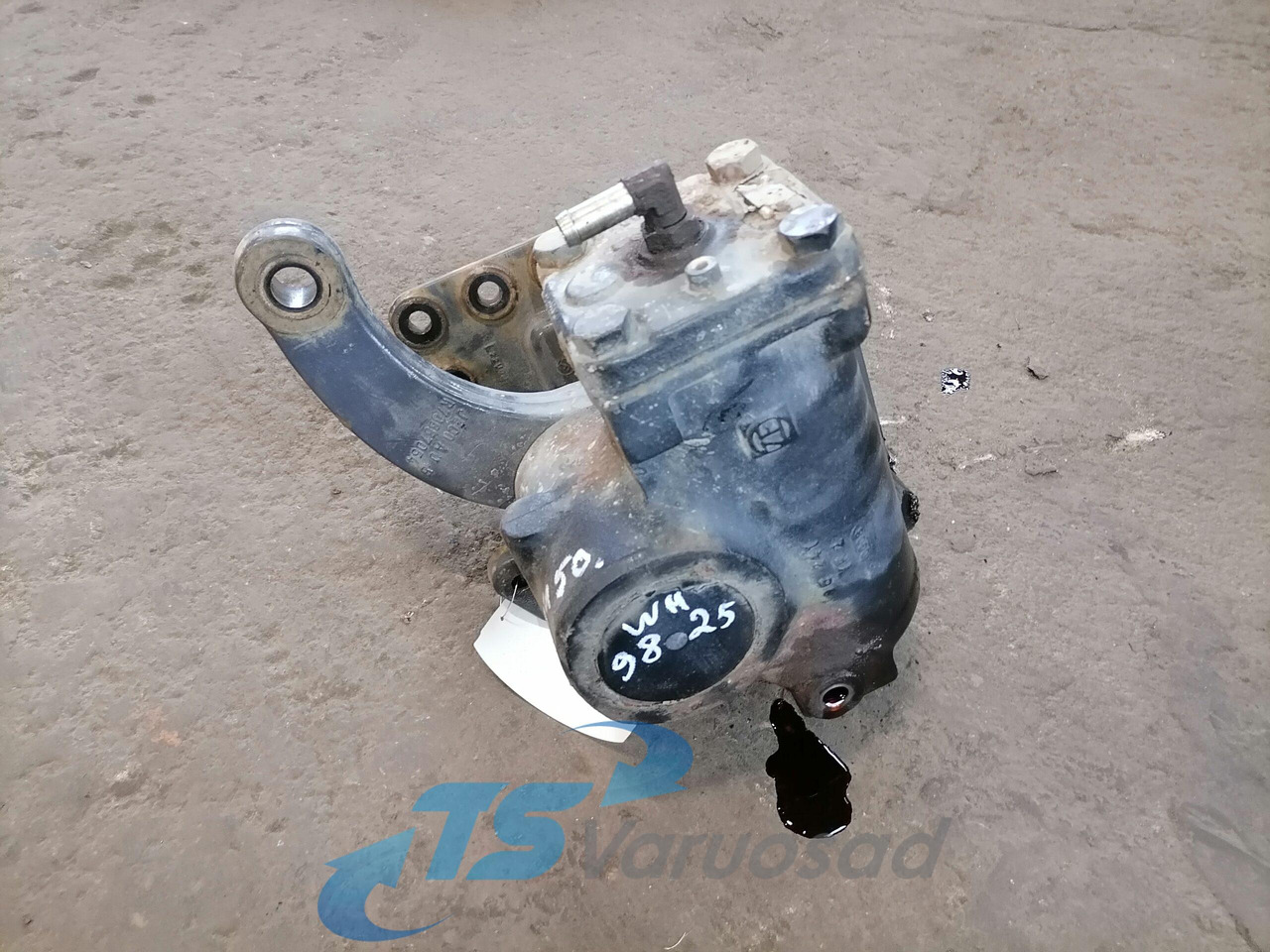 Volvo Steering box 20901108 - Volanska letev za Tovornjak: slika 2 Volvo Steering box 20901108 - Volanska letev za Tovornjak: slika 2
