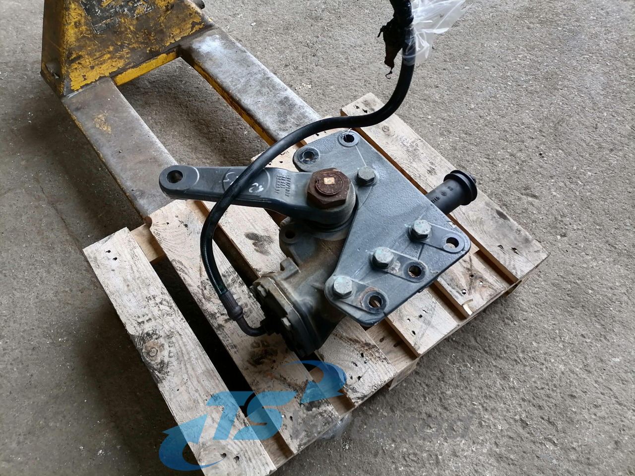 Volvo Steering box 21162023 - Volanska letev za Tovornjak: slika 3 Volvo Steering box 21162023 - Volanska letev za Tovornjak: slika 3