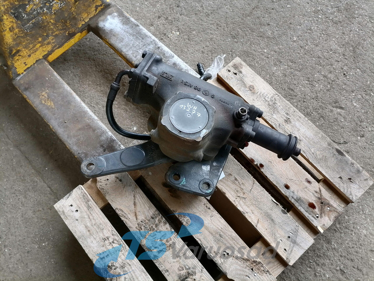 Volvo Steering box 21162023 - Volanska letev za Tovornjak: slika 1 Volvo Steering box 21162023 - Volanska letev za Tovornjak: slika 1