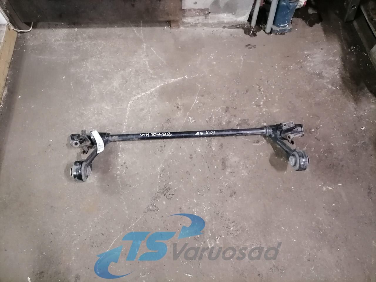 Volvo Volvo FH kabiini torsioonvarras 21750162 - Vzmetenje kabine za Tovornjak: slika 1 Volvo Volvo FH kabiini torsioonvarras 21750162 - Vzmetenje kabine za Tovornjak: slika 1