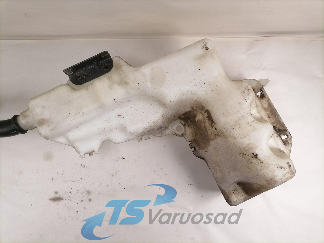 Volvo Windscreen washer fluid tank 84092259 - Brisalec za Tovornjak: slika 5 Volvo Windscreen washer fluid tank 84092259 - Brisalec za Tovornjak: slika 5