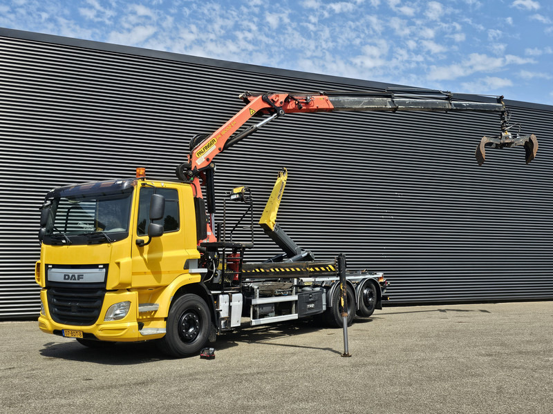 DAF CF 330 6x2-4 / PALFINGER CRANE + HOOKLIFT - Kotalni prekucni tovornjak, Tovornjak z dvigalom: slika 1 DAF CF 330 6x2-4 / PALFINGER CRANE + HOOKLIFT - Kotalni prekucni tovornjak, Tovornjak z dvigalom: slika 1