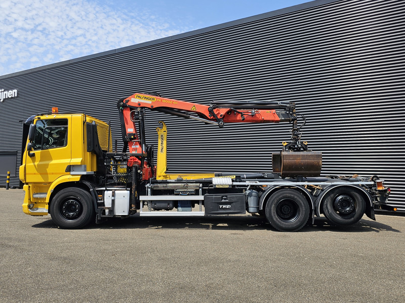 DAF CF 330 6x2-4 / PALFINGER CRANE + HOOKLIFT - Kotalni prekucni tovornjak, Tovornjak z dvigalom: slika 3 DAF CF 330 6x2-4 / PALFINGER CRANE + HOOKLIFT - Kotalni prekucni tovornjak, Tovornjak z dvigalom: slika 3