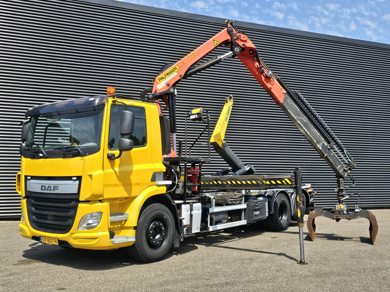 DAF CF 330 6x2-4 / PALFINGER CRANE + HOOKLIFT - Kotalni prekucni tovornjak, Tovornjak z dvigalom: slika 2 DAF CF 330 6x2-4 / PALFINGER CRANE + HOOKLIFT - Kotalni prekucni tovornjak, Tovornjak z dvigalom: slika 2