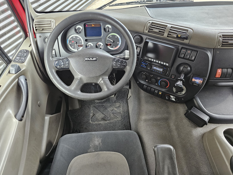 Tovornjak s kesonom, Tovornjak z dvigalom DAF CF 85.410 6x2 / HIAB 35 t/m crane / kran + REMOTE: slika 16 Tovornjak s kesonom, Tovornjak z dvigalom DAF CF 85.410 6x2 / HIAB 35 t/m crane / kran + REMOTE: slika 16