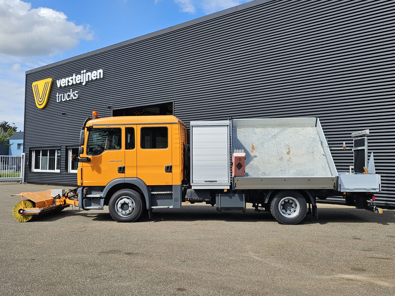 MAN TGM 15.240 BL / TIPPER / DOKA / VEEG / SWEEPER - Vozilo za pometanje: slika 2 MAN TGM 15.240 BL / TIPPER / DOKA / VEEG / SWEEPER - Vozilo za pometanje: slika 2