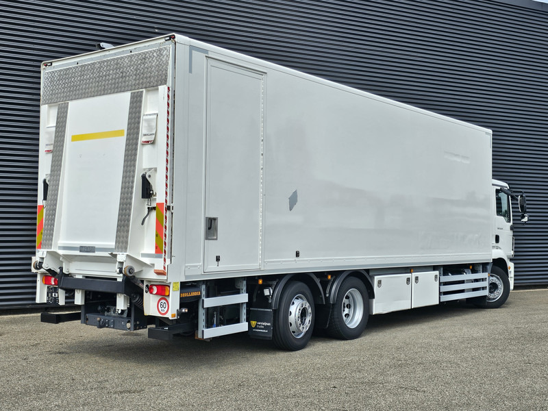 MAN TGM 26.320 / 6x2-4 / LBW / 6000kg TAIL LIFT - Tovornjak zabojnik: slika 2 MAN TGM 26.320 / 6x2-4 / LBW / 6000kg TAIL LIFT - Tovornjak zabojnik: slika 2