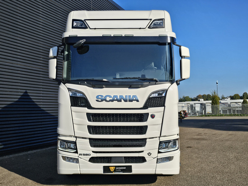 Scania R580 V8 / 6x4 / FULL AIR / RETARDER - Vlačilec: slika 4 Scania R580 V8 / 6x4 / FULL AIR / RETARDER - Vlačilec: slika 4