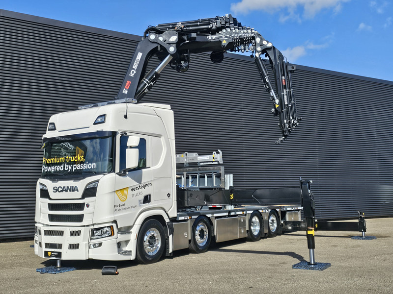 Scania R590 V8 / 8X2 / HIAB 1188 + JIB + WINCH - Vlačilec: slika 3 Scania R590 V8 / 8X2 / HIAB 1188 + JIB + WINCH - Vlačilec: slika 3
