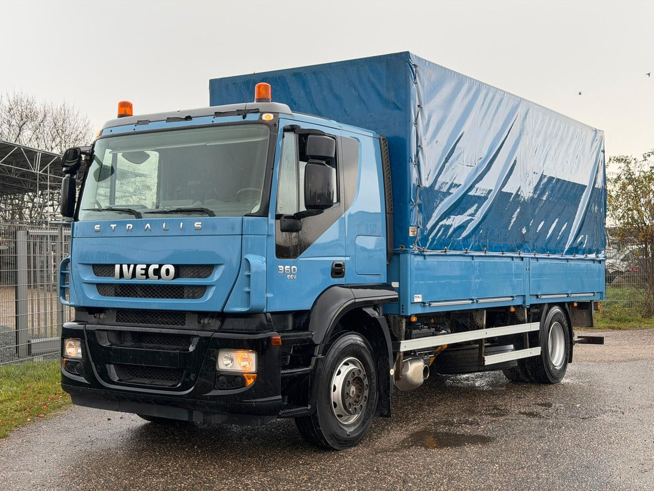 Iveco 190S36/9 Stralis Pritsche & Hebebühne 3 to. TOP - Tovornjak s ponjavo: slika 1 Iveco 190S36/9 Stralis Pritsche & Hebebühne 3 to. TOP - Tovornjak s ponjavo: slika 1