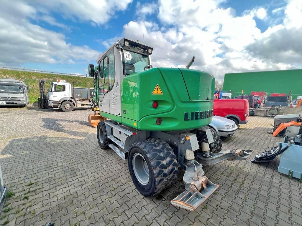 Liebherr A 912 Compact 3X Löffel 3 X Buckets Liebherr A 912 Compact guter Zustand - Bager na kolesih: slika 4 Liebherr A 912 Compact 3X Löffel 3 X Buckets Liebherr A 912 Compact guter Zustand - Bager na kolesih: slika 4