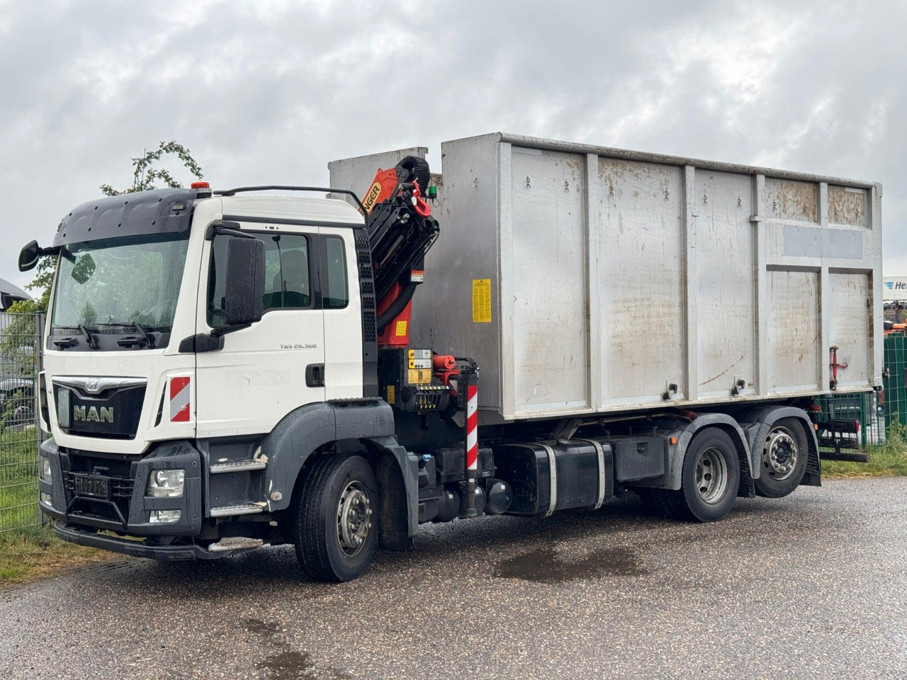 Tovornjak z dvigalom MAN 26.360 TGS Pafinger PK12002 Glaskipper 2 Trennw.: slika 7