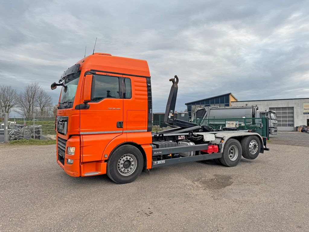 MAN 26.460 6X2 Retarder Klima Navigation guter Zust. - Kotalni prekucni tovornjak: slika 1 MAN 26.460 6X2 Retarder Klima Navigation guter Zust. - Kotalni prekucni tovornjak: slika 1