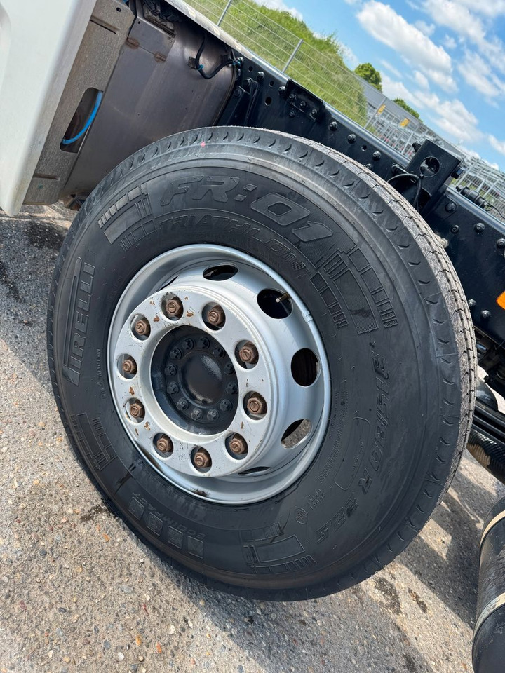 Tovornjak prekucnik MAN 35.470 8X4 Kipperfahrgestell Reifen 12 X NEU Top: slika 11
