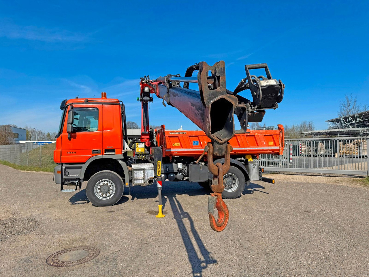 Mercedes-Benz 1844 4x4 Meiller 3S Bordmatik Palfinger PK16001K - Tovornjak prekucnik: slika 5 Mercedes-Benz 1844 4x4 Meiller 3S Bordmatik Palfinger PK16001K - Tovornjak prekucnik: slika 5