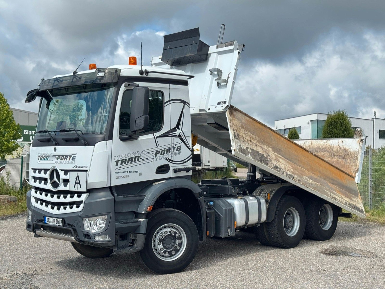 Mercedes-Benz 2648 6x4 3S. Kipper Meiller Bordmatik Top Zust. Mercedes-Benz 2748 6x4 Meiller 3S. Kipper Bordmatik | Retarder - Tovornjak prekucnik: slika 3 Mercedes-Benz 2648 6x4 3S. Kipper Meiller Bordmatik Top Zust. Mercedes-Benz 2748 6x4 Meiller 3S. Kipper Bordmatik | Retarder - Tovornjak prekucnik: slika 3