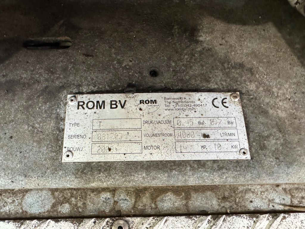 Mercedes-Benz 818 4X2 ROM Toilettenwagen Mercedes-Benz 818 4X2 ROM Toilettenwagen 6 Plätze - Vakuumski tovornjak: slika 3 Mercedes-Benz 818 4X2 ROM Toilettenwagen Mercedes-Benz 818 4X2 ROM Toilettenwagen 6 Plätze - Vakuumski tovornjak: slika 3