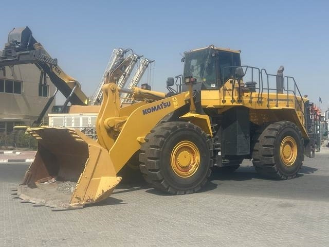 Komatsu WA600-6R - Kolesni nakladalec: slika 1 Komatsu WA600-6R - Kolesni nakladalec: slika 1