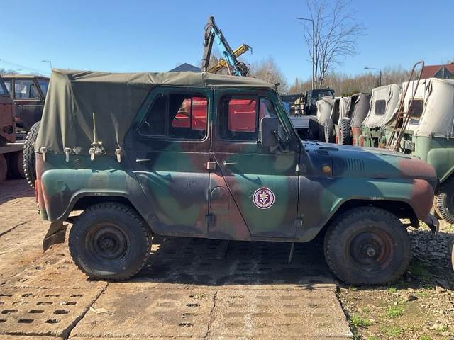 UAZ 469B - Avtomobil: slika 1 UAZ 469B - Avtomobil: slika 1