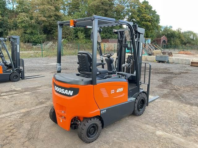 Doosan B25X-7 PLUS - Električni viličar: slika 3 Doosan B25X-7 PLUS - Električni viličar: slika 3