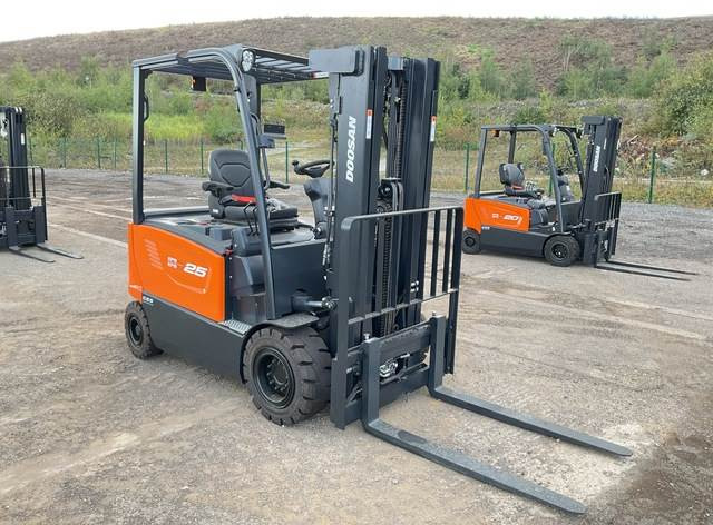 Doosan B25X-7 PLUS - Električni viličar: slika 4 Doosan B25X-7 PLUS - Električni viličar: slika 4