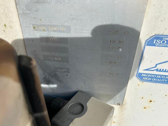 Volvo FL10 - Tovornjak z dvigalom: slika 5 Volvo FL10 - Tovornjak z dvigalom: slika 5