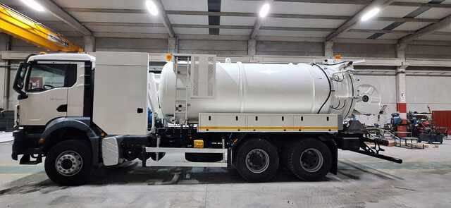 MAN TGS33.400 Jetter - Vakuumski tovornjak: slika 3 MAN TGS33.400 Jetter - Vakuumski tovornjak: slika 3