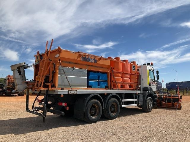 Renault Kerax 380DXI - Vozilo za zimsko službo: slika 3 Renault Kerax 380DXI - Vozilo za zimsko službo: slika 3