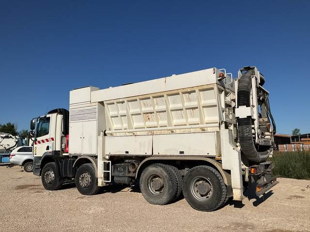 DAF CF85.460 - Bager goseničar: slika 2 DAF CF85.460 - Bager goseničar: slika 2