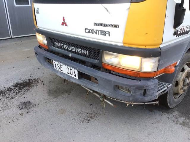 Vozilo za pometanje Mitsubishi Canter: slika 10