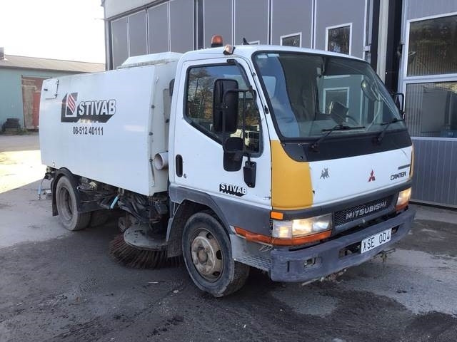 Mitsubishi Canter - Vozilo za pometanje: slika 4 Mitsubishi Canter - Vozilo za pometanje: slika 4