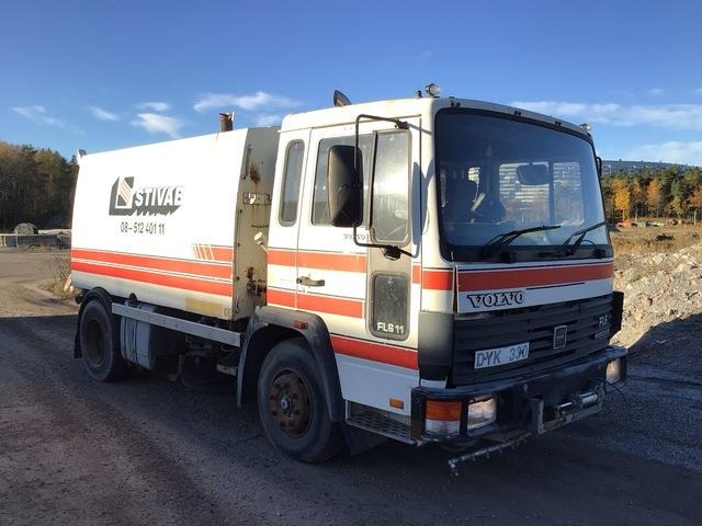Volvo FL611 - Vozilo za pometanje: slika 4 Volvo FL611 - Vozilo za pometanje: slika 4