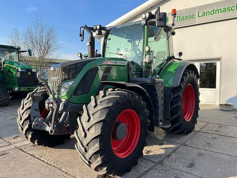 Fendt 714 Vario ProfiPlus - Traktor: slika 2 Fendt 714 Vario ProfiPlus - Traktor: slika 2