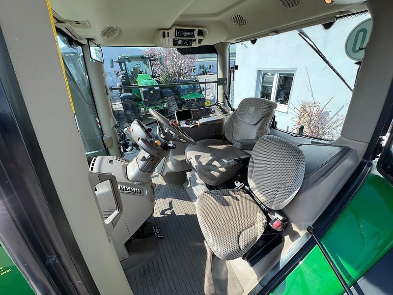 Traktor John Deere 6210R Frontzapfwelle: slika 11 Traktor John Deere 6210R Frontzapfwelle: slika 11