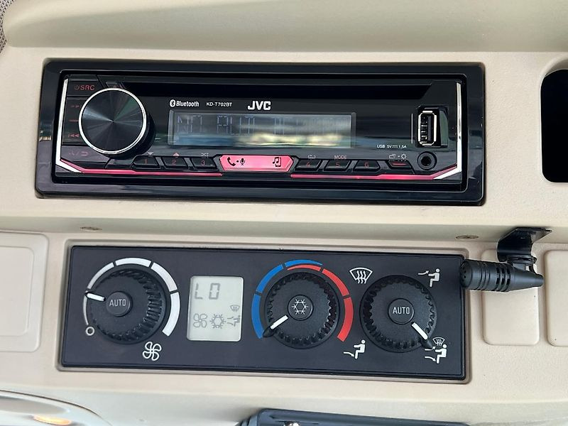 Traktor John Deere 6210R Frontzapfwelle: slika 19 Traktor John Deere 6210R Frontzapfwelle: slika 19