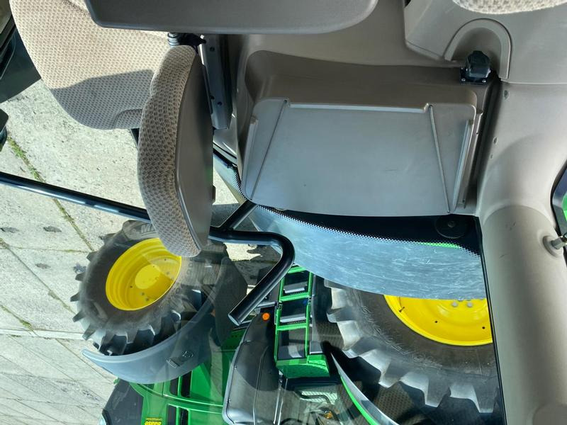 Traktor John Deere 6215R AutoPowr: slika 12