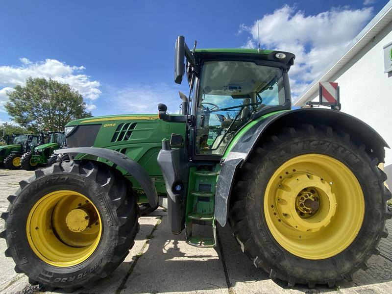Traktor John Deere 6215R AutoPowr: slika 9