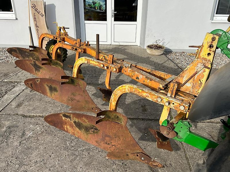 Kuhn/Huard Huard UCF Beetpflug - Plug: slika 1 Kuhn/Huard Huard UCF Beetpflug - Plug: slika 1