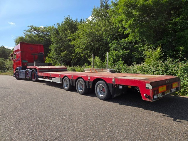 DAF XF 460 FTG 6x2 Super Spacecab + Nooteboom semi-dieplader - Tovornjak-šasija: slika 2 DAF XF 460 FTG 6x2 Super Spacecab + Nooteboom semi-dieplader - Tovornjak-šasija: slika 2