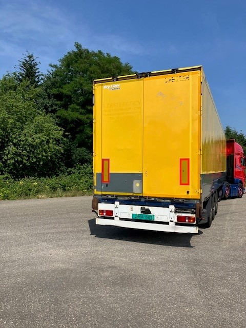 Prikolica zabojnik KRONE SD Dryliner: slika 13