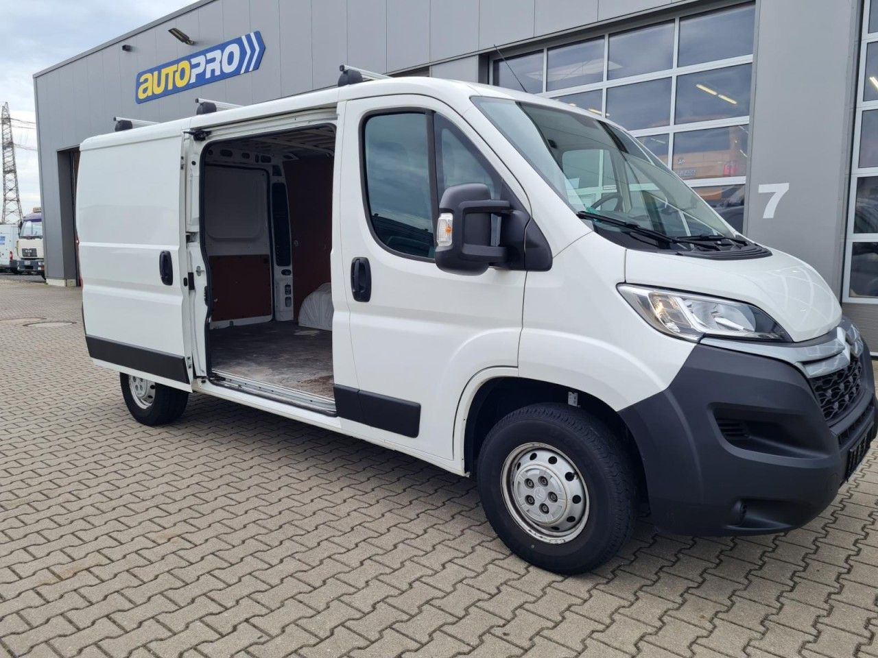 Citroën Jumper 33 Kasten 2,2 HDi L2H1 Klima Tempomat AHK - Mali kombi: slika 4 Citroën Jumper 33 Kasten 2,2 HDi L2H1 Klima Tempomat AHK - Mali kombi: slika 4