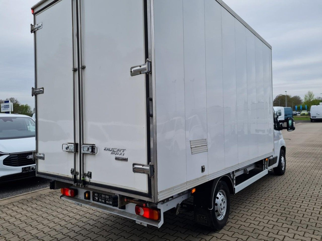 Fiat Ducato 35 Koffer 150 maxi Multijet Klima - Dostavno vozilo z zabojnikom: slika 4 Fiat Ducato 35 Koffer 150 maxi Multijet Klima - Dostavno vozilo z zabojnikom: slika 4